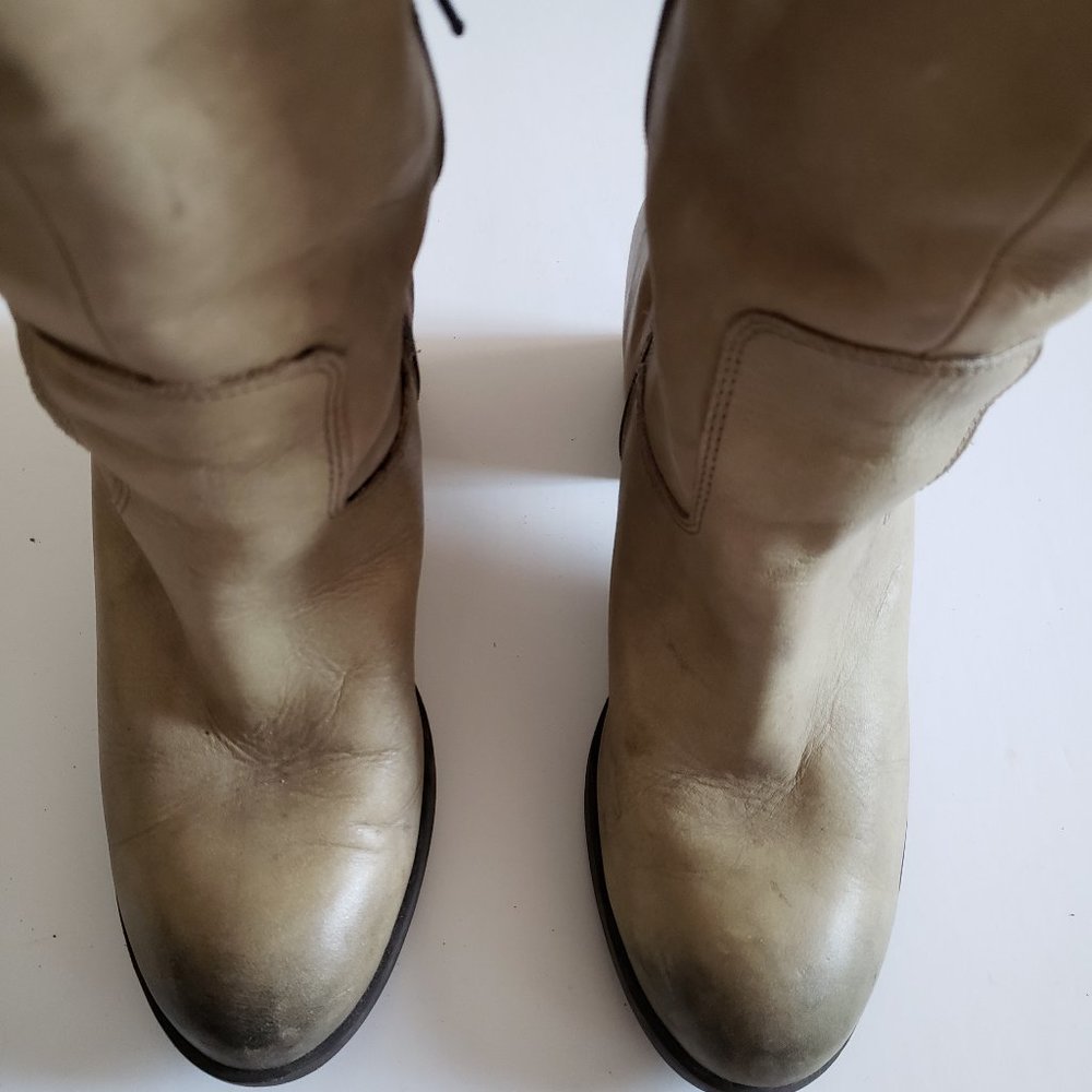 boots - Picture 2 of 2